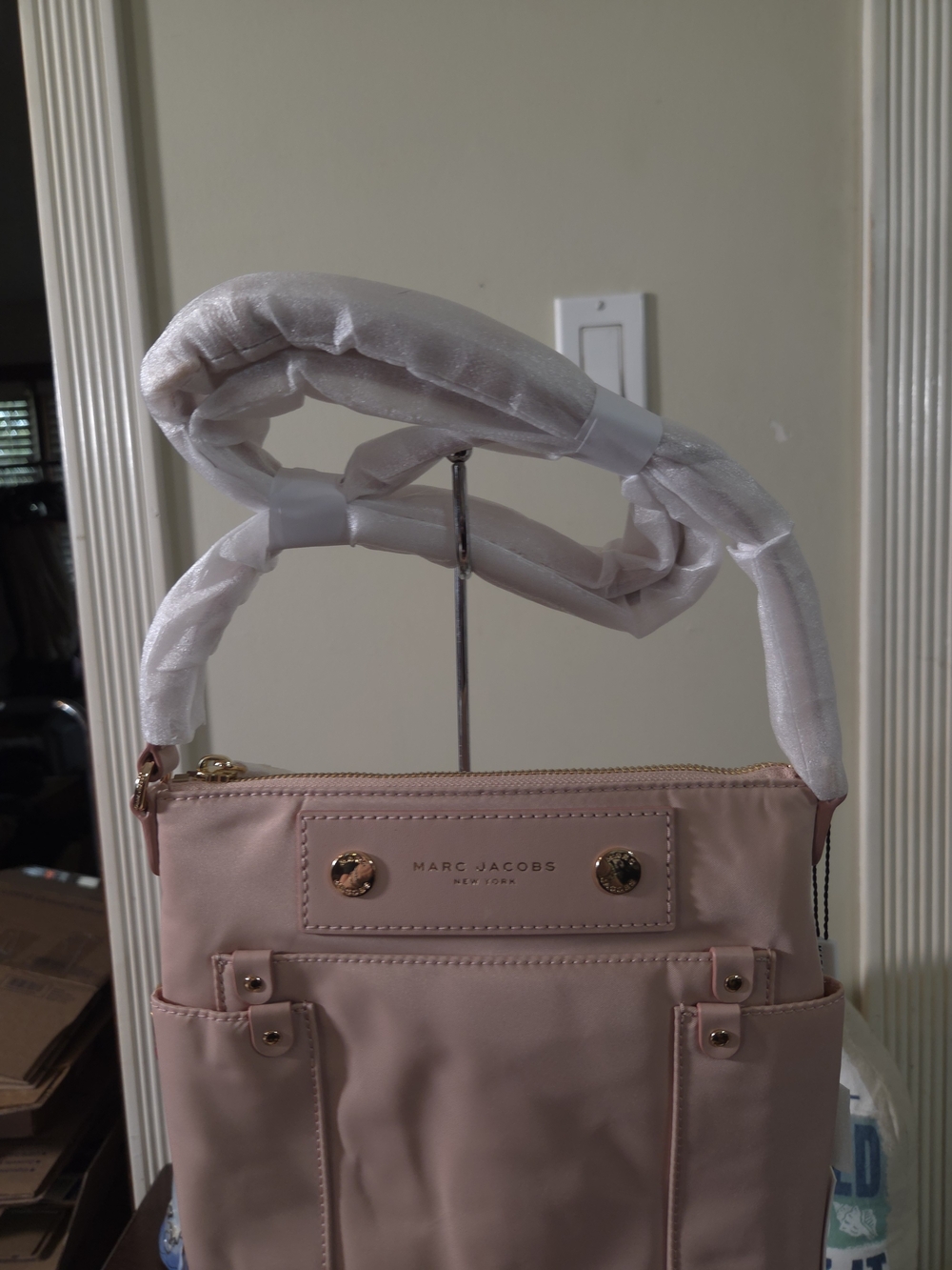 Marc Jacobs Powder Pink Crossbody Bag with Gold Hardware, NWT - Picture 2 of 5